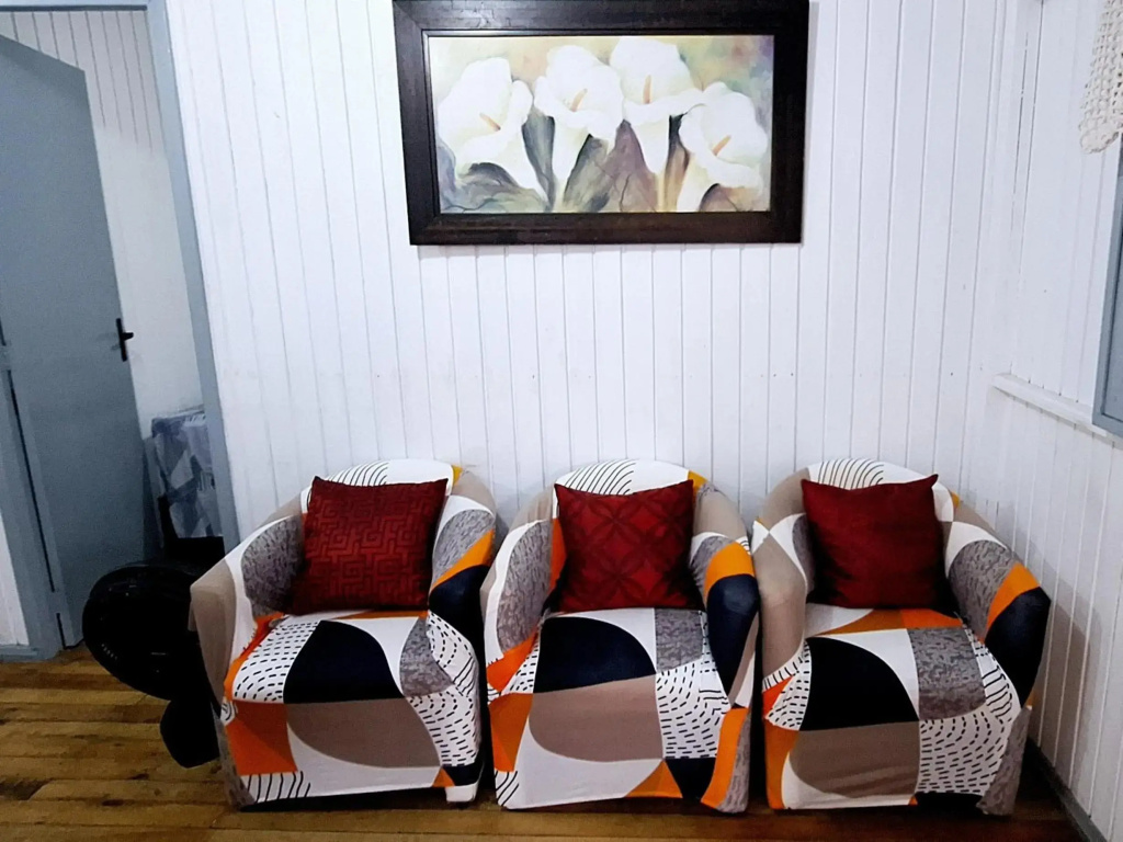 CASA completa em TORRES-RS - Na mais bela praia Gaúcha - Cozinha - Banheiro - Ar condicionado - Smart TV 32 Android Apps Youtube - Netflix - Prime Vídeo e Wi-Fi - Estacionamento - Acomoda até 10 pessoas - Anfitriã Superhost no BnB
