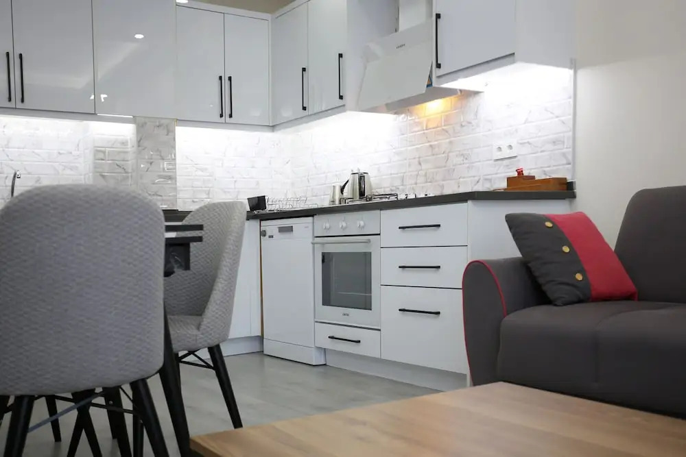 Bright House Apart