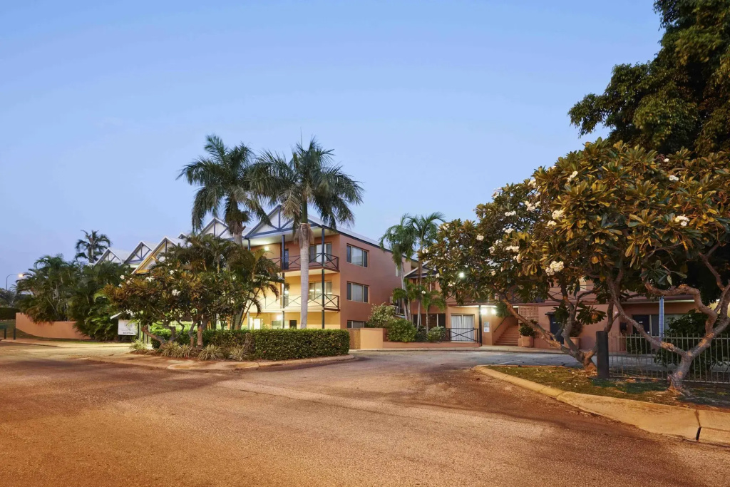 Moonlight Bay Suites