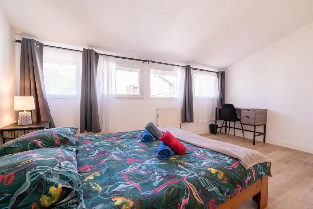 Duplex Lafargue 80m² avec espace de Coliving Salle de sport/Baby-foot/Xbox One