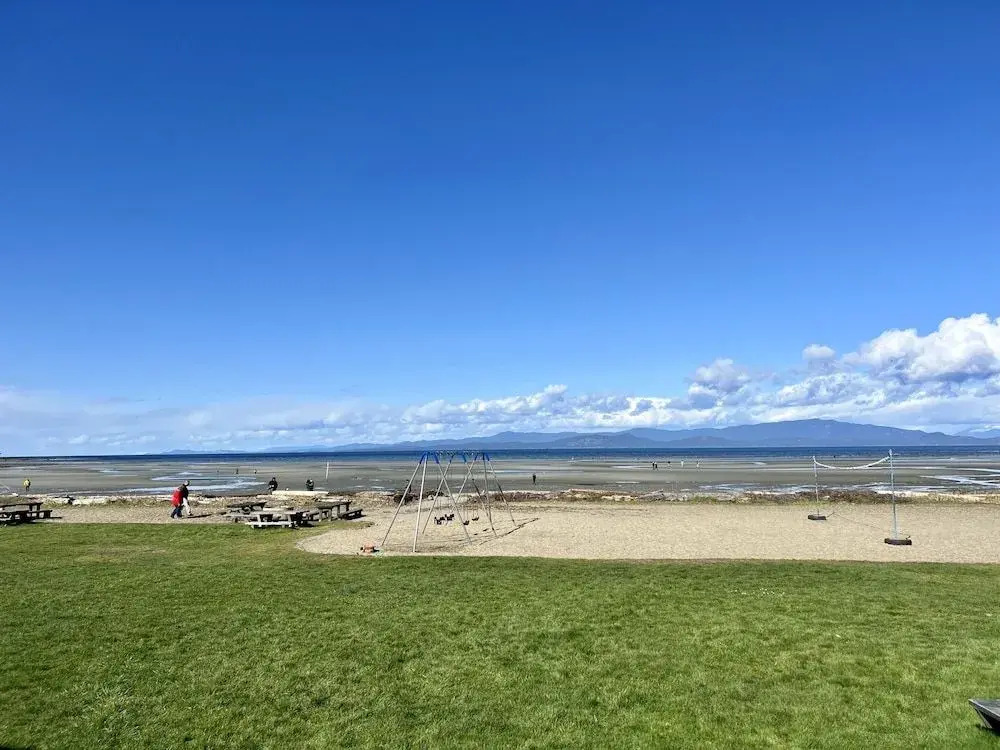 Sea Edge Beachside Hotel