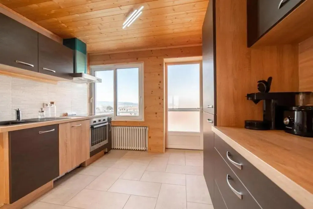Apartment rated 3 stars for 4 people near the city center