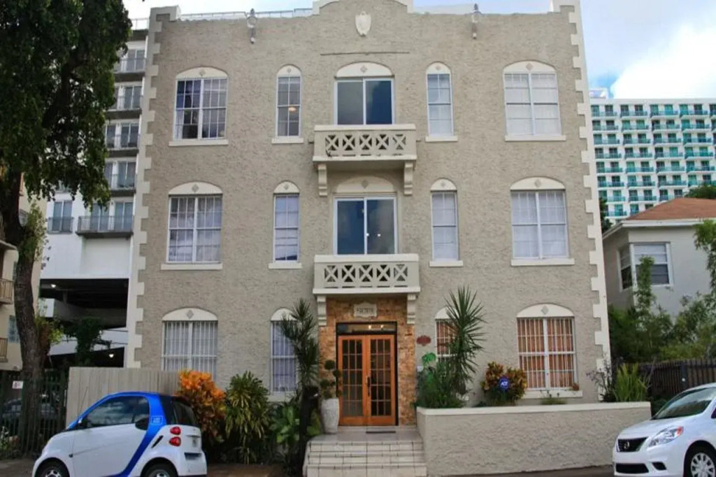 Fortuna House Apartments