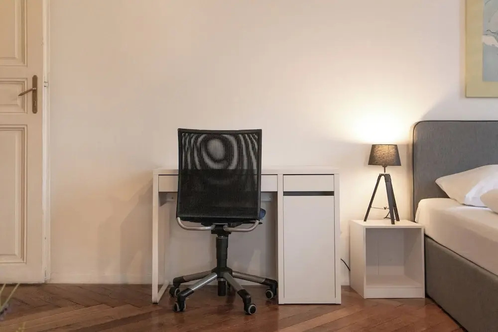 2BR Apt Near AKH Hospital With WiFi