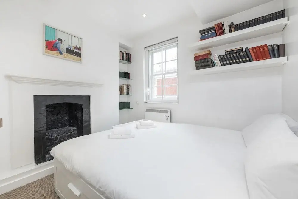 Glamorous Duplex two bed Apartment Minutes Away From Covent Garden Piazza