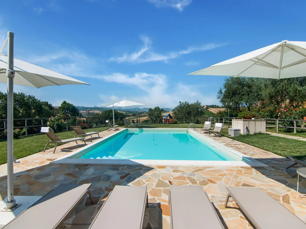 Villa in Ostra Vetere with Pool and Jacuzzis