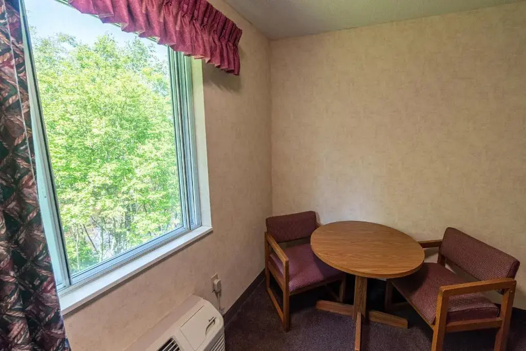 Willabees Motel