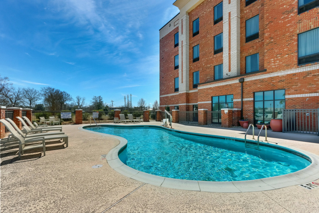 Hampton Inn & Suites - Hartsville, SC