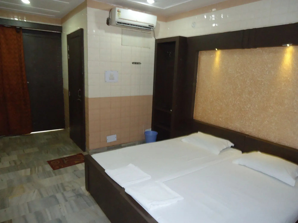 Hotel Sheela, 100m from Taj Mahal