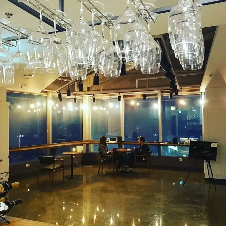 MoonDong's Hostel