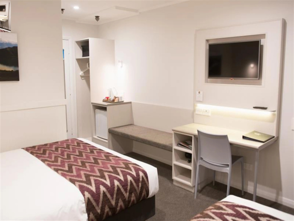 Wanaka Hotel
