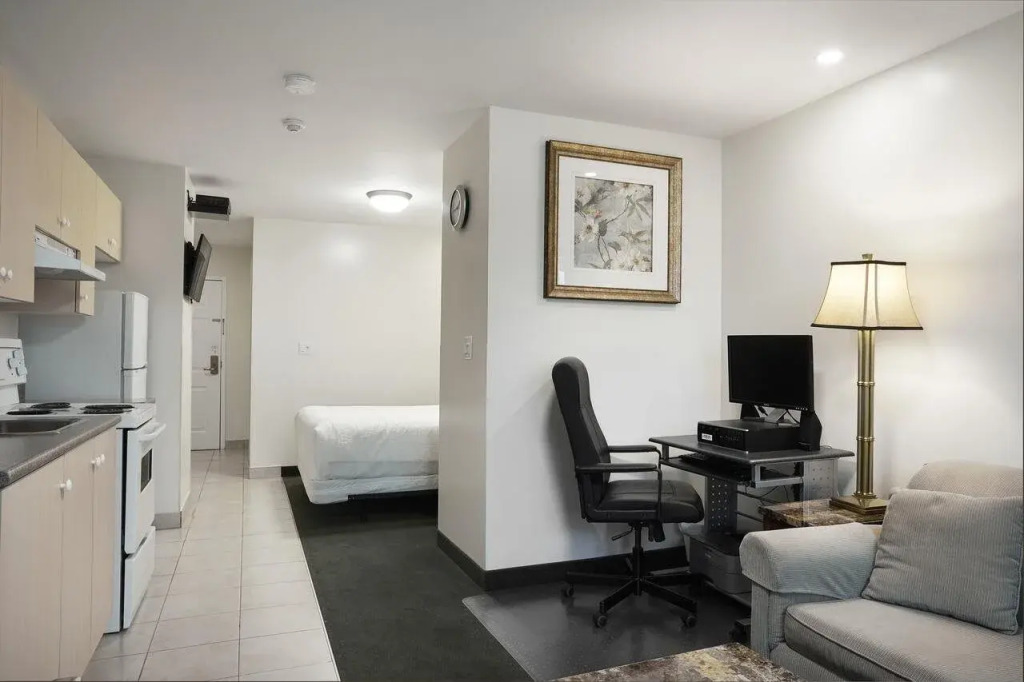The Business Inn