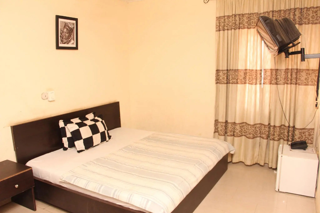 Sapphire Guest House