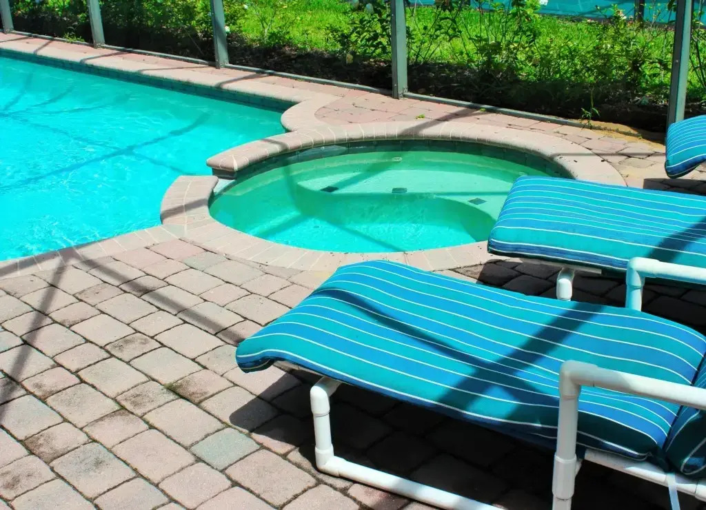 HG16630LBL - 4 beds pool & spa home - Gated
