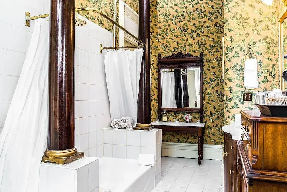 Inn at Woodhaven-In the Heart of the Bourbon Trail-Over 12 Distilleries Nearby