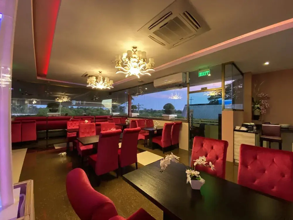 Grand Diamond Hotel Trinidad