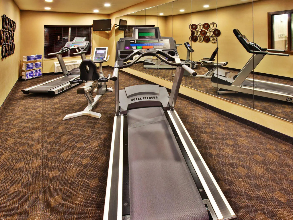 Holiday Inn Express Hotel & Suites - Dubuque West by IHG
