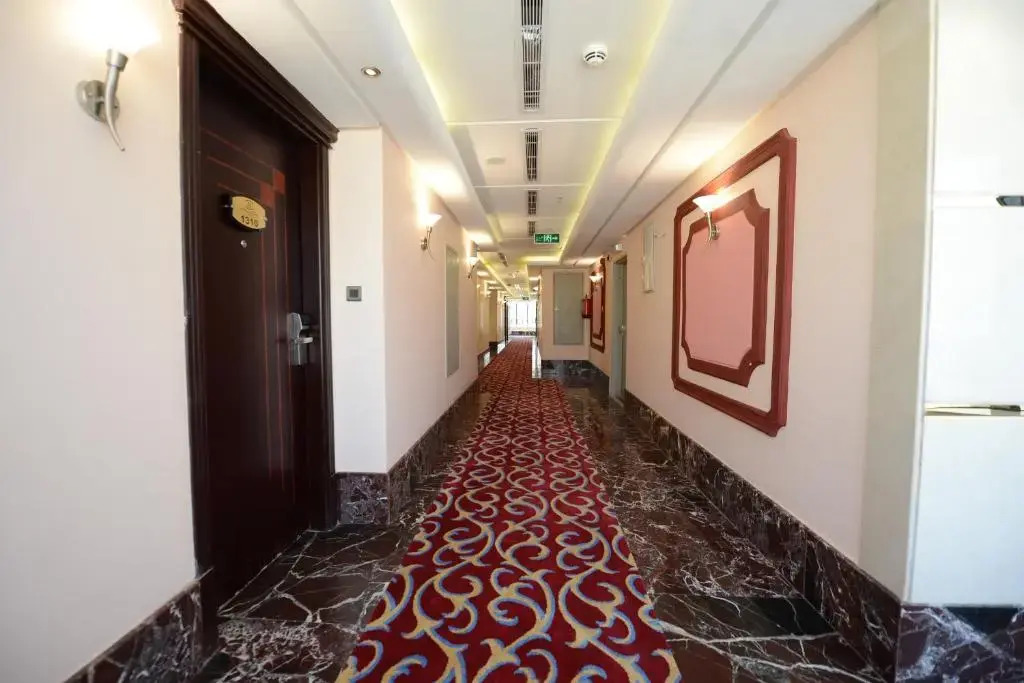 Al Waleed Tower Hotel