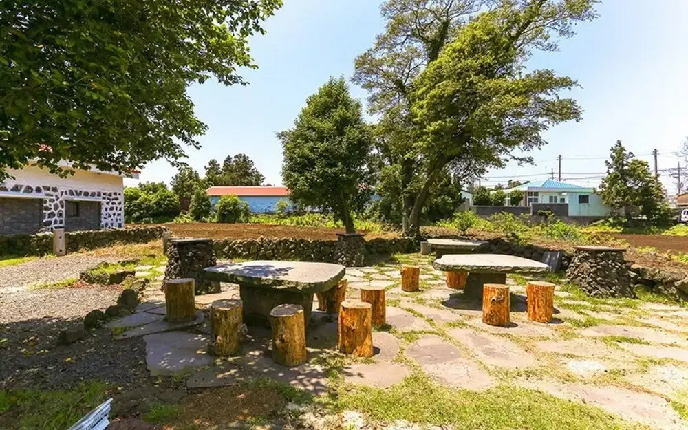Seogwipo Bijagot Pension