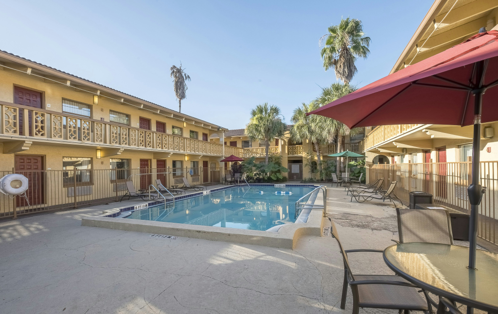 Red Roof Inn Tampa Bay - St. Petersburg