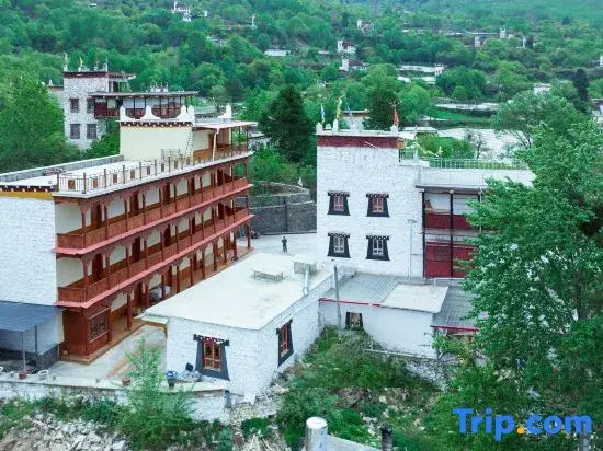 stockade  view  guesthouse