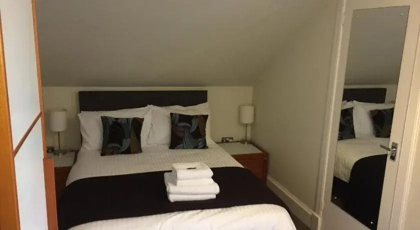 No 2 Troon Road Bed & Breakfast