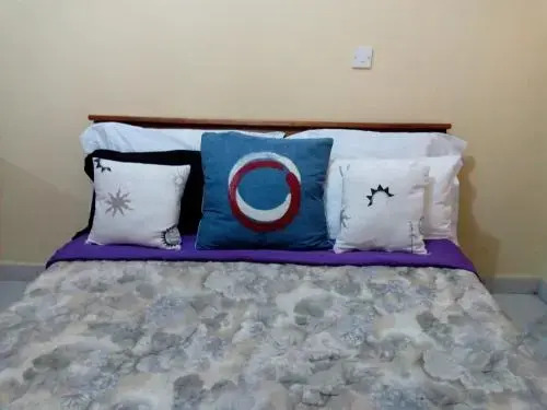 106 Airport rooms