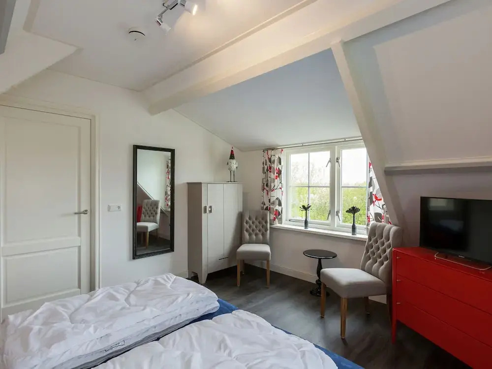 Very attractive holiday home near the beach of Westkapelle