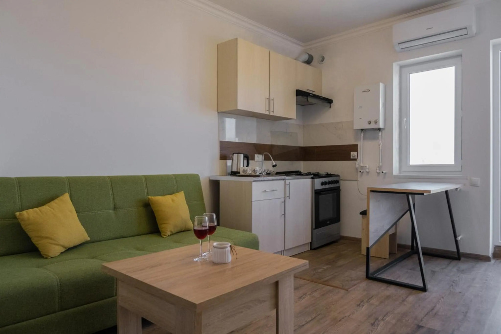 Bright apartment on 13th floor