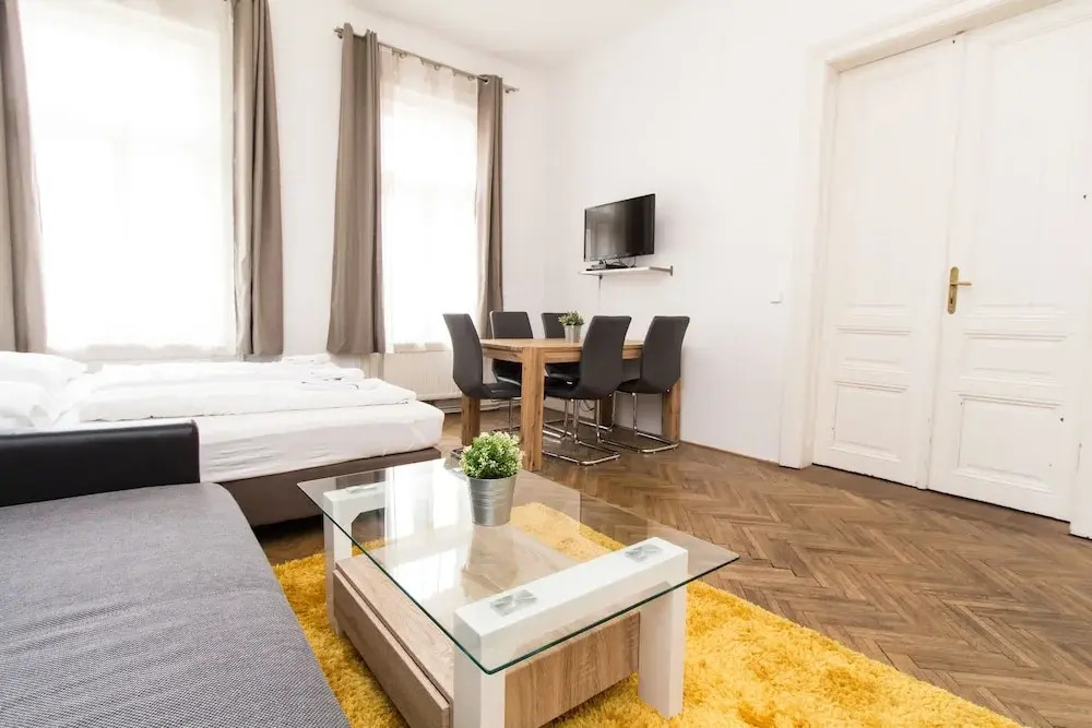 CheckVienna - Liechtensteinstrasse