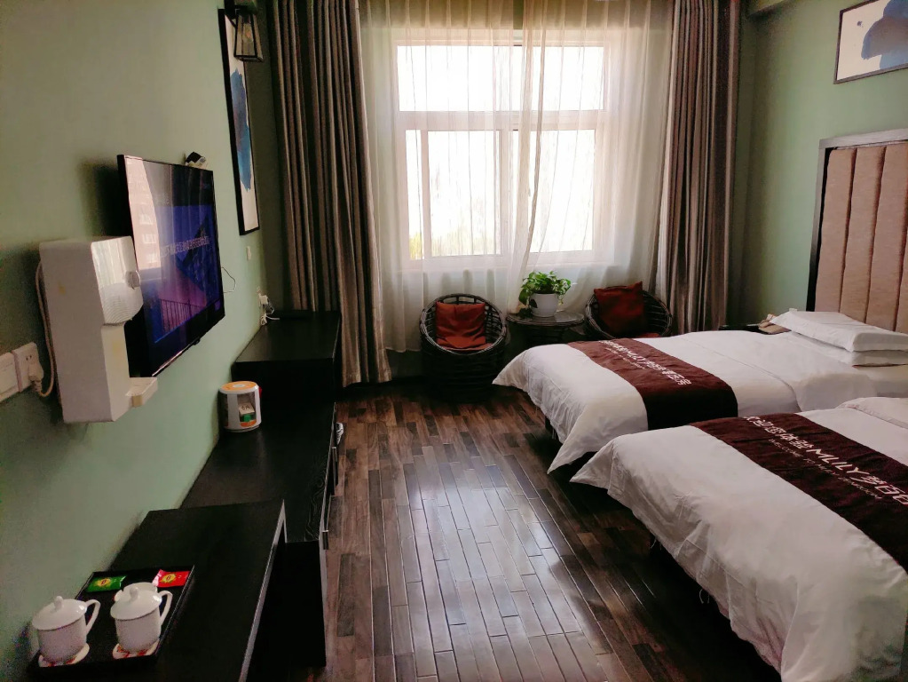 Super 8 Anyang Anzhang Avenue