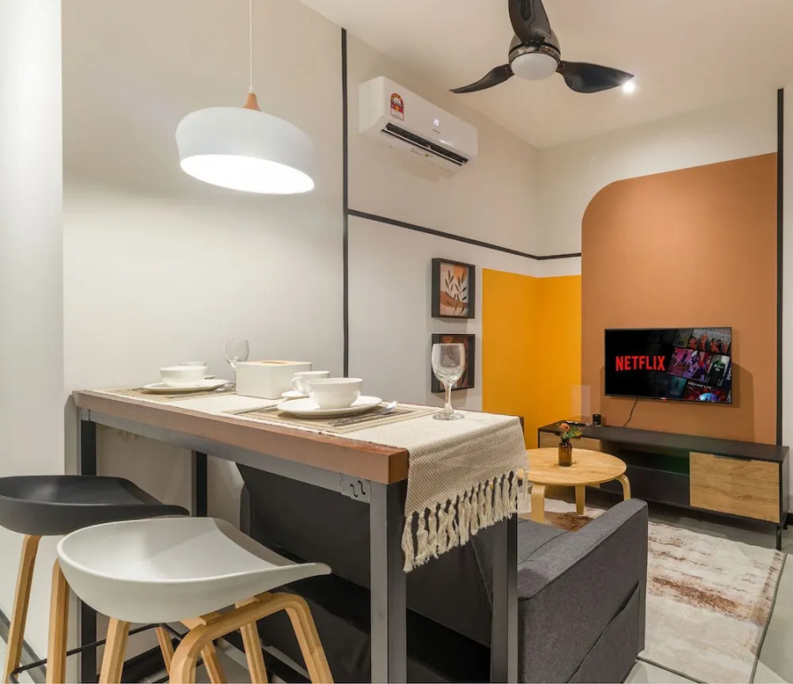 Neu Suites Residence Kuala Lumpur, Roam