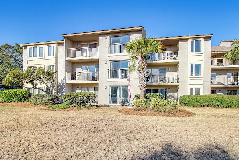 Hilton Head Island Studio w/ Patio: Walk to Beach!