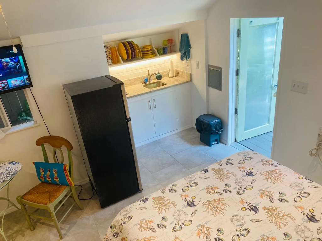 Treasure Island Beach Retreat 2S Sleeps Up To 2