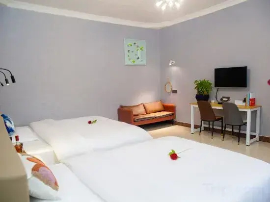 Qijiang Wannianlong Hotel