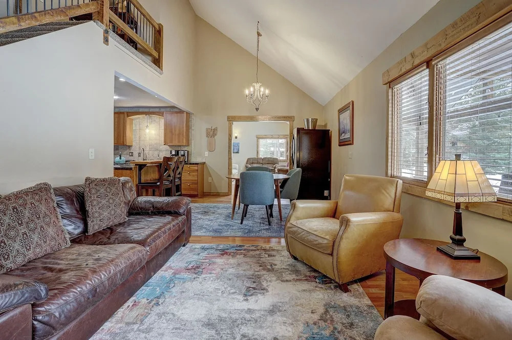 Ziggy Bear Lodge