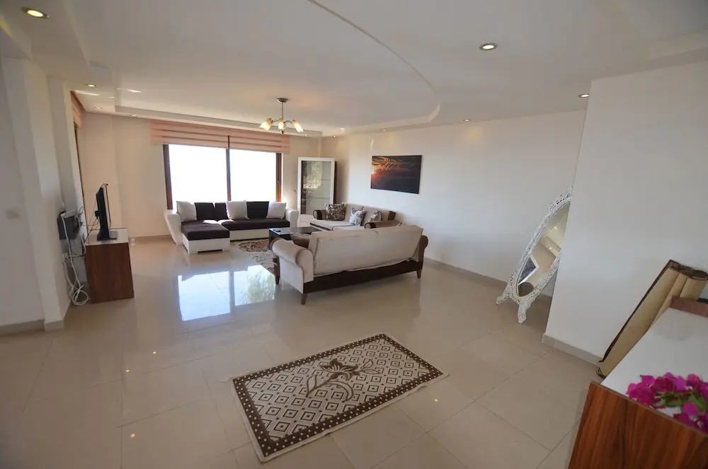 Luxury 5 Bedroom Villa With Communal Pool, Alanya Villa 1038