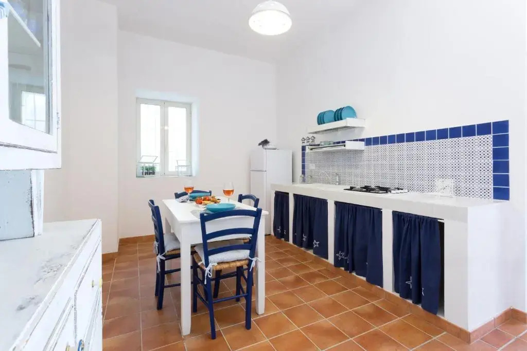 Trullo e appartamenti al mare