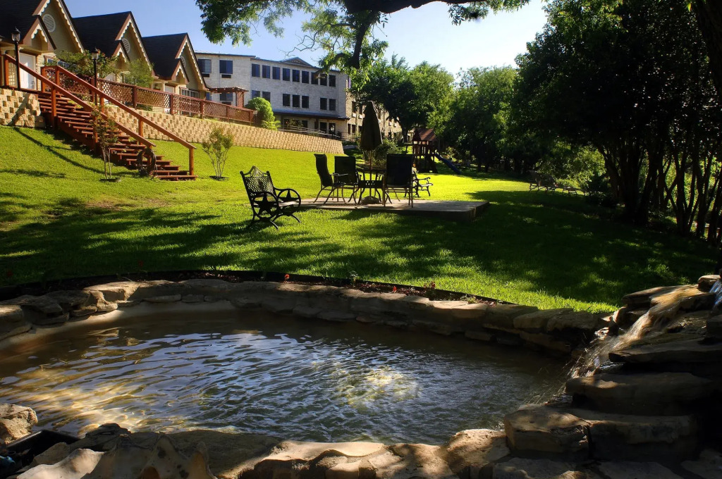Inn on Barons Creek