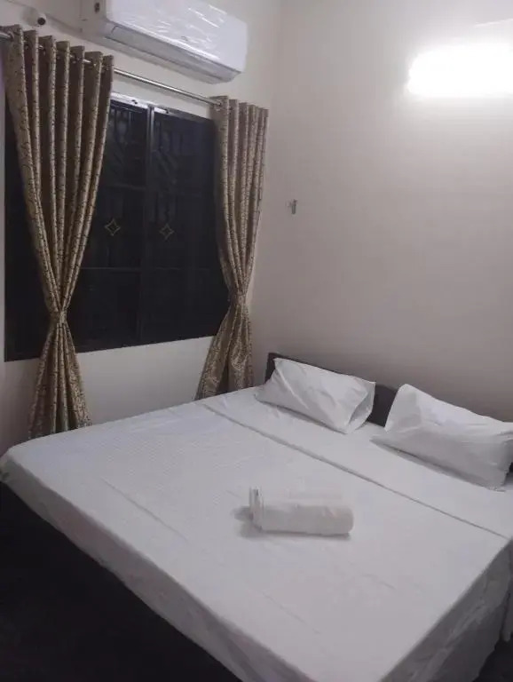 Aarudhara Holiday Home 2