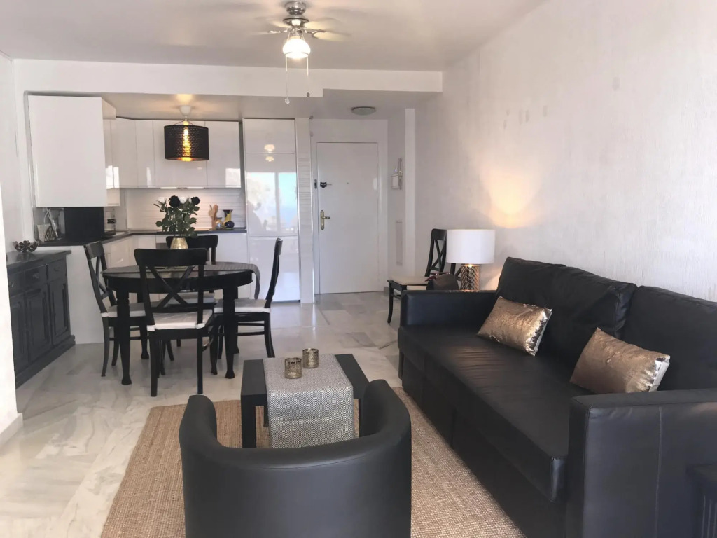 20945 - Great Apartment Very Near Beach