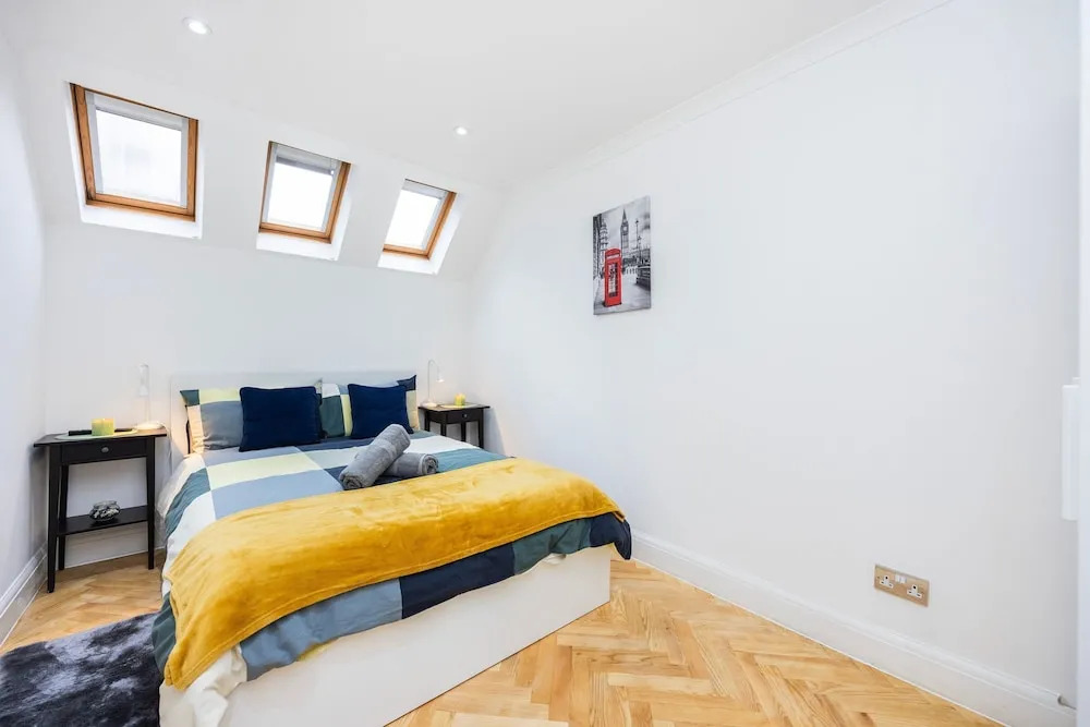 2 Bedroom Charming Family Apartment