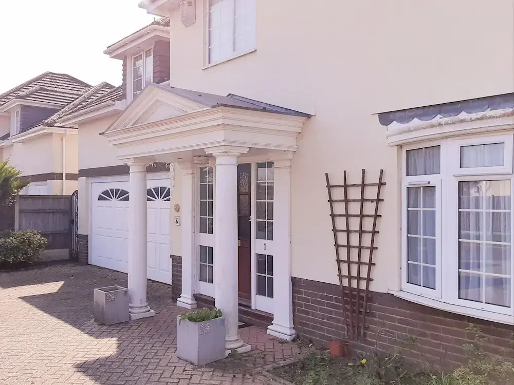 Enticing Apartment in Wimborne Near Model Town