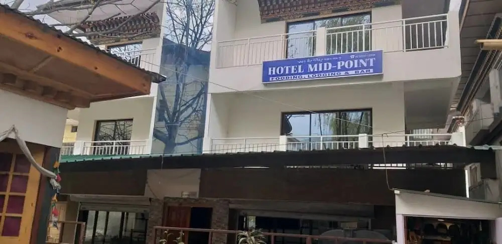 Hotel Midpoint