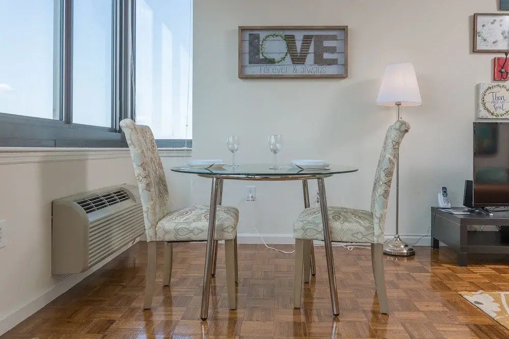 Luxy Suites Washington