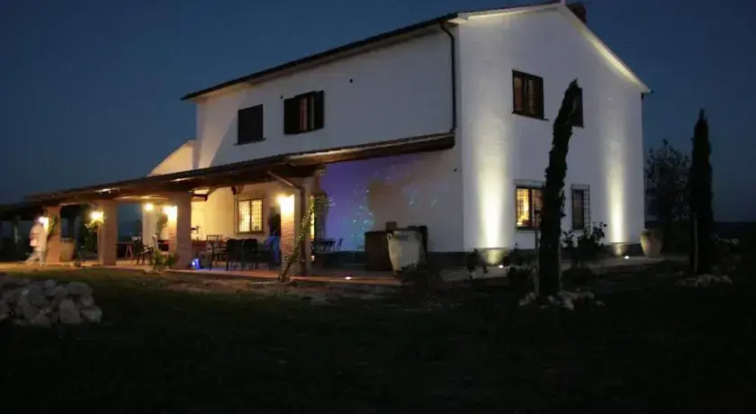 Casale Grano e Tabacco