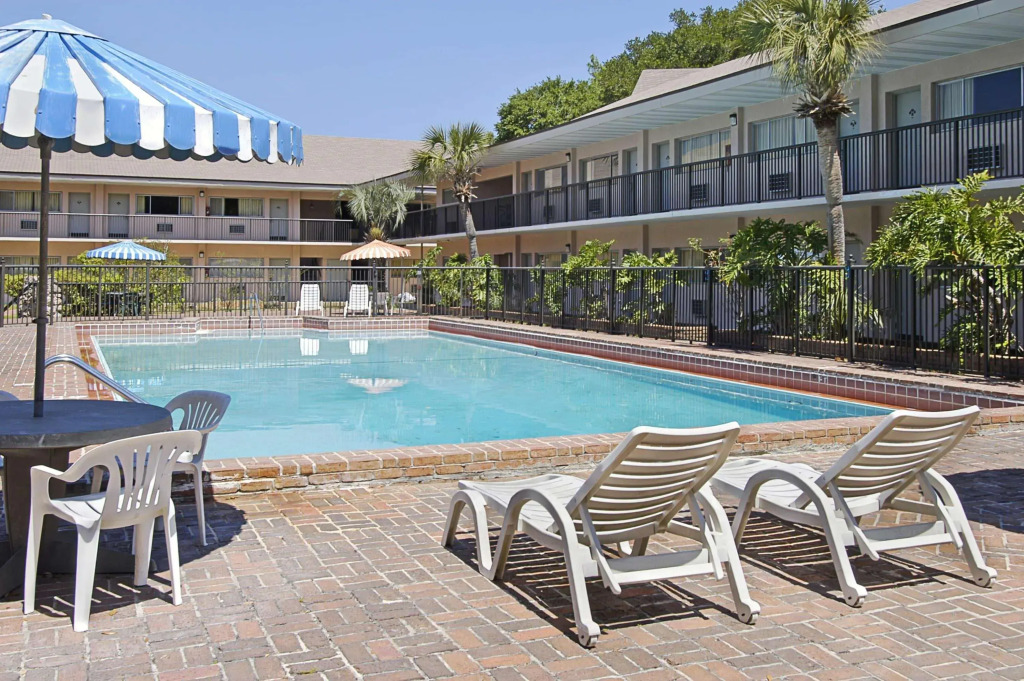 University Inn