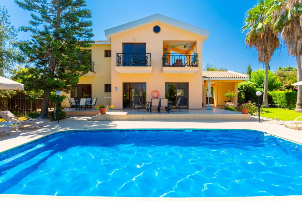 Villa Halima Stefanos