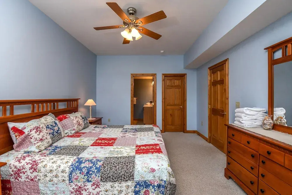Moonrise Retreat 4 Bedroom House