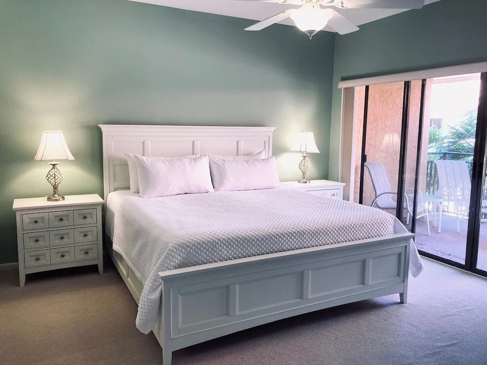 Playa Encantada 214 2 Bedroom Condo by RedAwning